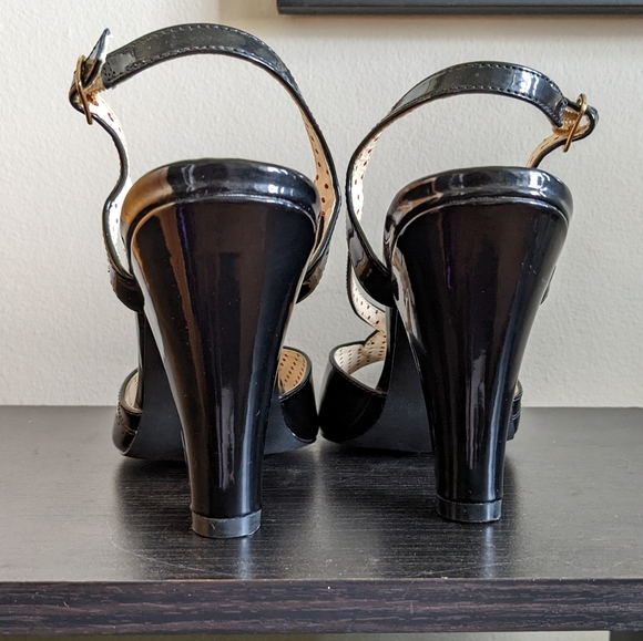 NWOT B.A.I.T. Patent Slingback Heels ๐ค - Picture 4 of 6